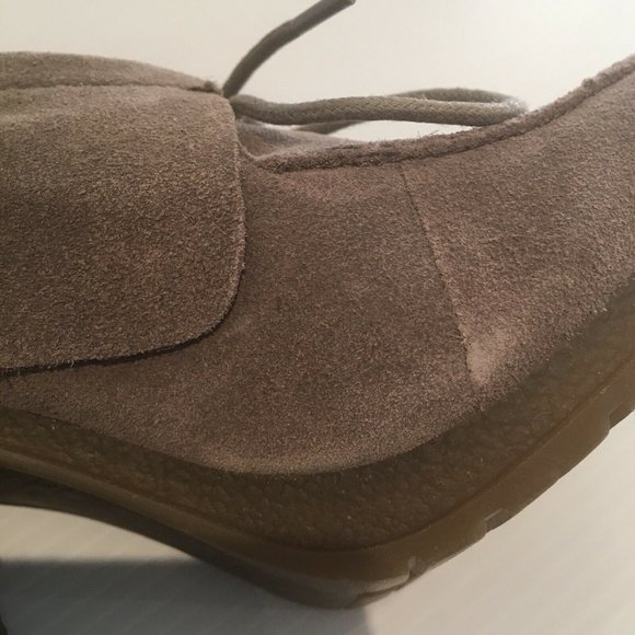 NINE WEST Vintage American Collection Size 7.5M Beige Suede Leather Loafer Heels - Picture 12 of 12